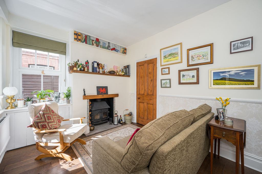 Reception Room- click for photo gallery